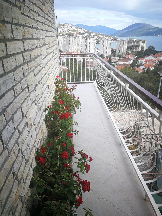 Apartments La Dolce Vita Herceg Novi Zewnętrze zdjęcie